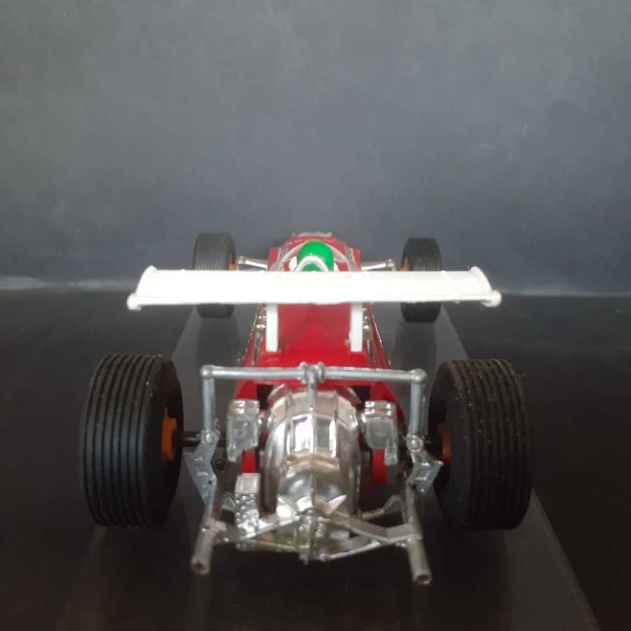 Scalextric C9 Ferrari V8 F1