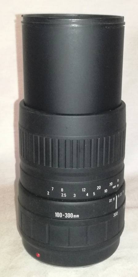 Sigma Zoom 100 - 300mm. 4,5 - 6,7. Minolta A Mount. Read description