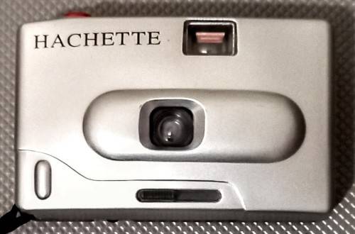 Vintage Hachette Daylight All Manual 35mm Film Camera in Working Condition