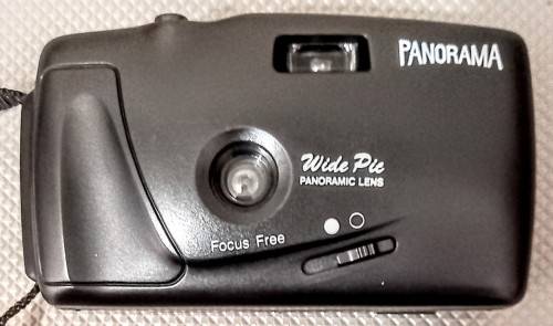 Vintage Panorama Daylight 35mm Film Camera in Working Condition