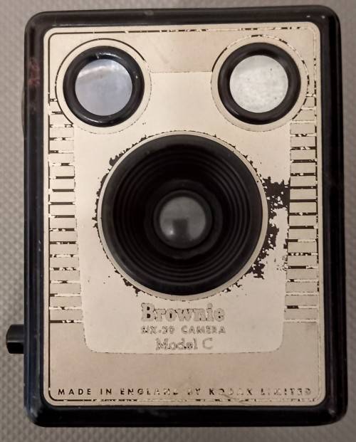 Kodak Brownie Six 20 Model C Box Camera