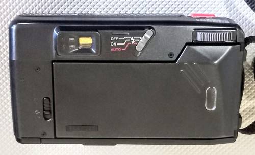 Pentax Zoom 70S AF 35mm Film Camera in Working Condition