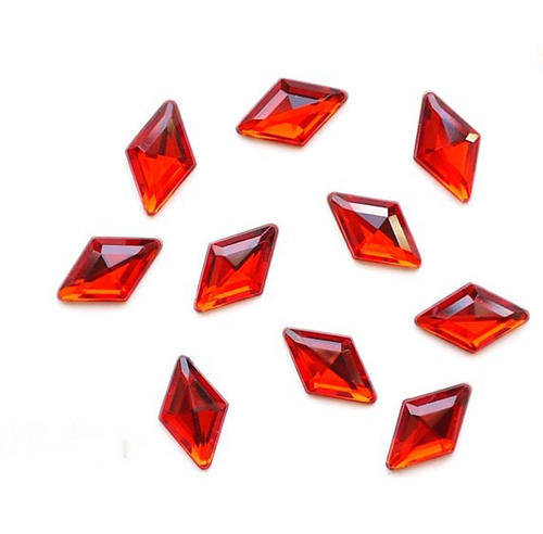 100PCS 1.5 * 3MM RHOMBUS RHINESTONES NAIL ART & CRAFTS - RED