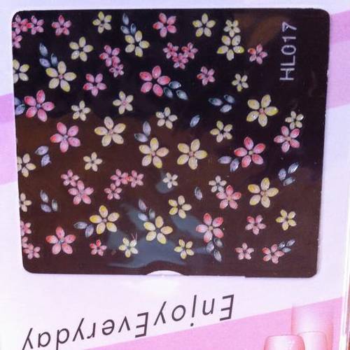 NAIL ART