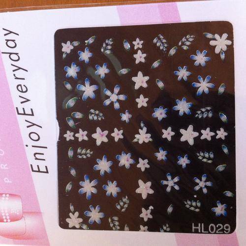 NAIL ART