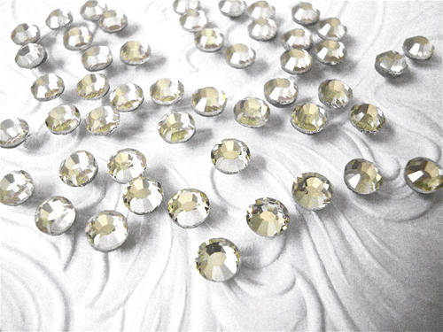 RHINESTONES - Ss6 Hot Fix Iron On Jonquil Rhinestones