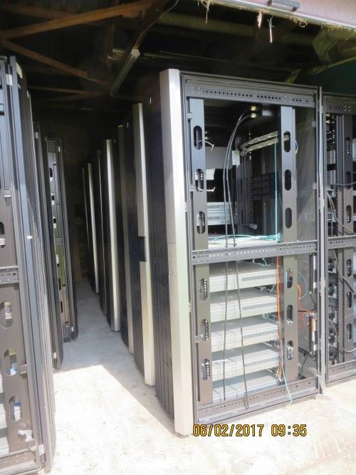 HP 42U Server Rack