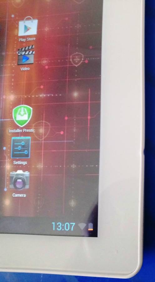 Prestigio Multipad PMP7280C 8" Android Tablet ***needs a little attention***