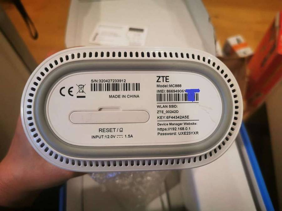 Unlocked ZTE 5G MC888 Wifi router wifi 6 3.8gbps (All networks)