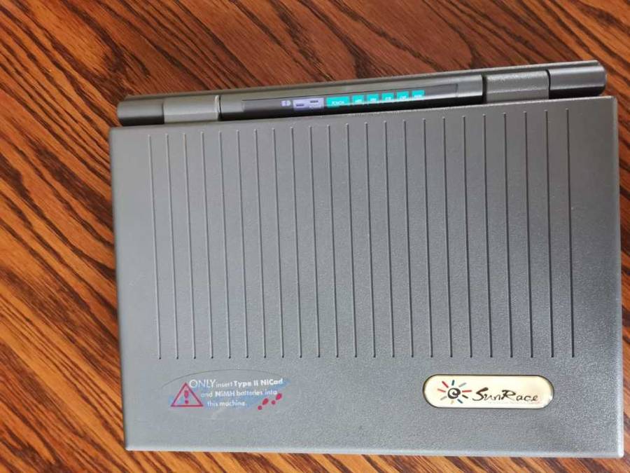 Vintage LAPTOP Sunrack Black and white 310 * STUNNING*