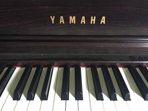 Yamaha CLP-535 Piano