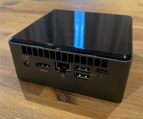Intel NUC 8th Gen i5 2.3