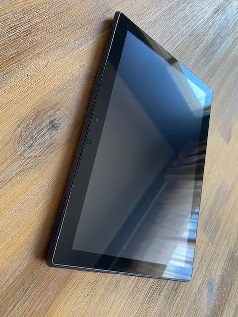 Lenovo Tab4 TB-X304 10.1` LTE + Wi-Fi Tablet