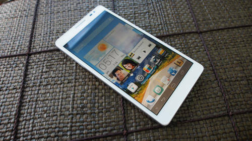 Beautiful Huawei Ascend Mate SmartPhone valued at R4000