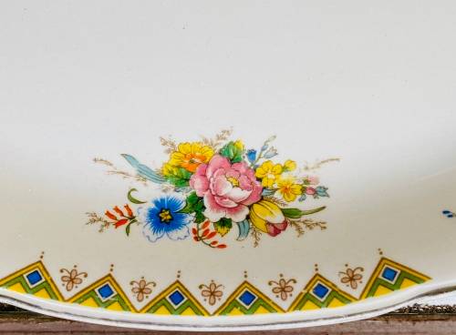 John Maddock & Sons Ltd rare "Sunchow" Ivory Ware plate measuring 210 mm x 125 mm