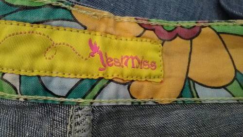 Distressed Faded Jeans Capri length by Yes Miss Size 27