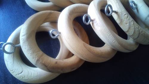 Wooden Curtain Rings 4cm pack of 12