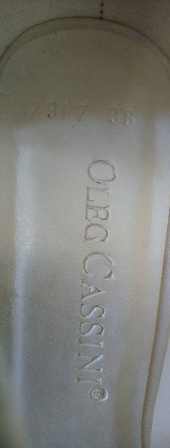 Oleg Cassini, Designer  Satin Platform Heels in Ivory Size 5.  Bridal, Wedding, Matric Ball. Event.