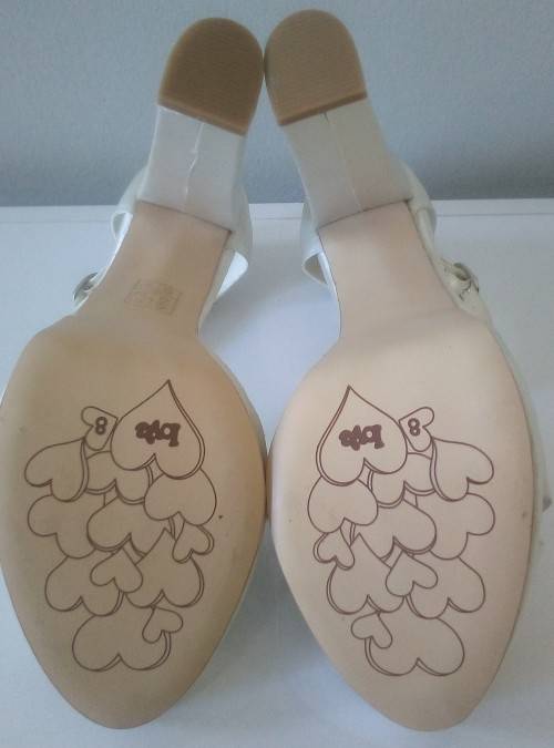 Oleg Cassini, Designer  Satin Platform Heels in Ivory Size 5.  Bridal, Wedding, Matric Ball. Event.