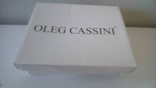 Oleg Cassini, Designer  Satin Platform Heels in Ivory Size 5.  Bridal, Wedding, Matric Ball. Event.