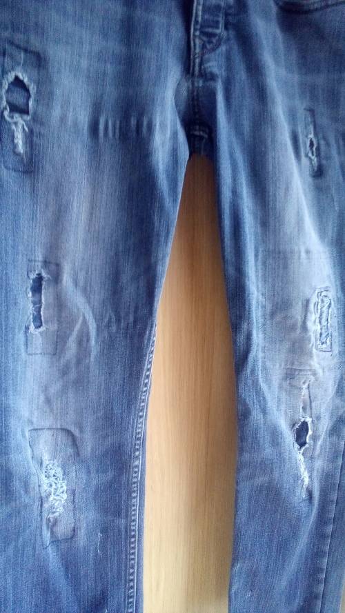 Mens Guess Jeans, Slim Straight,  Size 31- 32