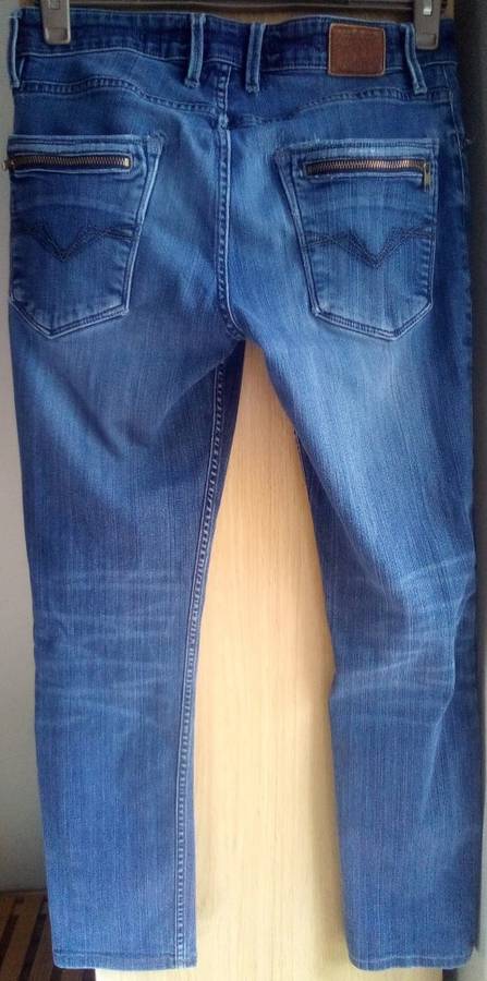 Mens Guess Jeans, Slim Straight,  Size 31- 32