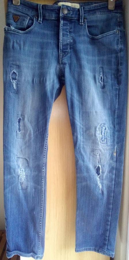 Mens Guess Jeans, Slim Straight,  Size 31- 32