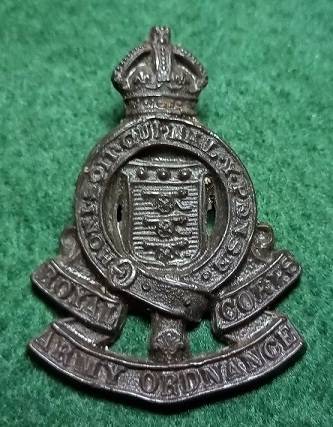 WW2 Royal Army Ordnance Corps Plastic Economy Cap Badge - only one lug