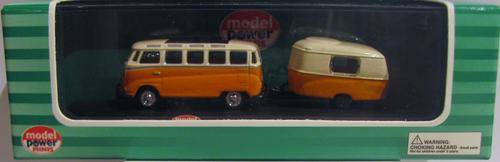 Model Power 1:87 " Volkswagen Bus with Camper Trailer "