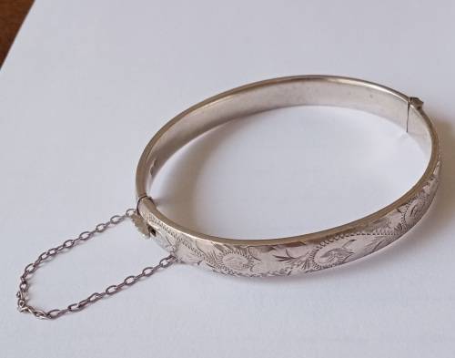 Stunning 1959 George Jensen silver engraved hinged bangle