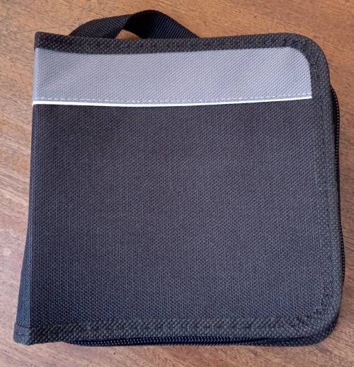 x4 PS2 Games in pouch