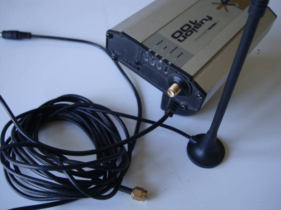 Psitek Fusion 100 GSM Interface Premicell Cellphone Router with external antenna