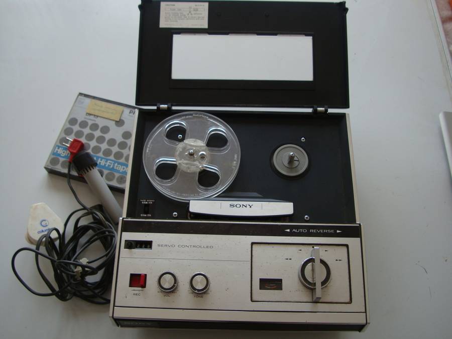 Sony TC-505 Solid State 1/4 inch reel to reel tape recorder