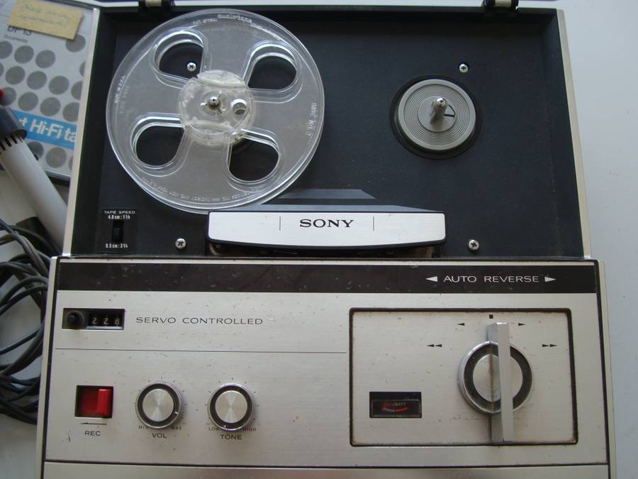 Sony TC-505 Solid State 1/4 inch reel to reel tape recorder
