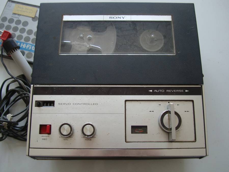 Sony TC-505 Solid State 1/4 inch reel to reel tape recorder