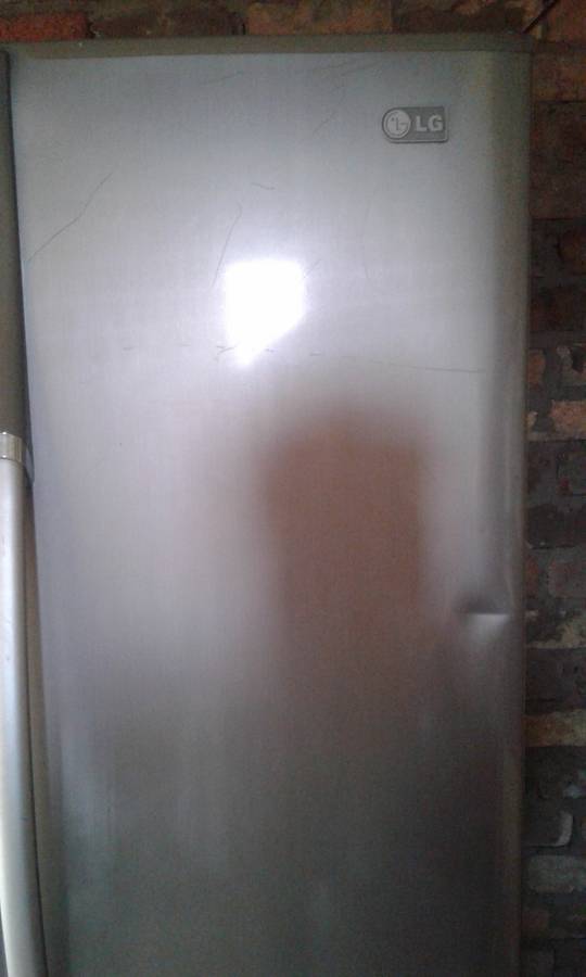 LG double door fridge with ice maker, crusher and water dispenser