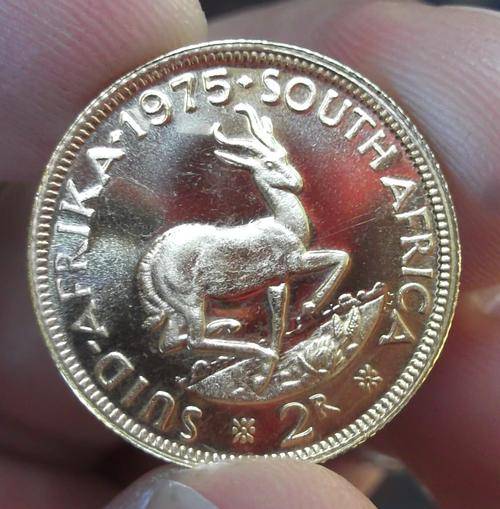 SA R2 22ct gold coin 1975