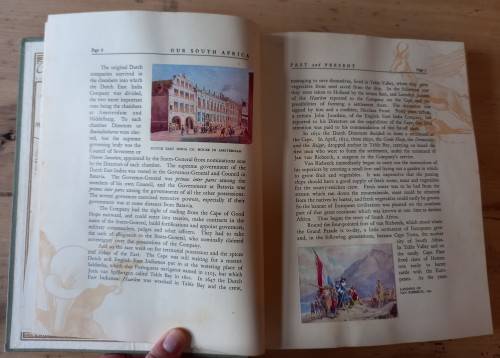 `Our SA Past & Present` 1938 by Graham Botha with complete set of 200 cigarette cards