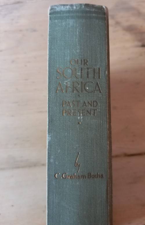`Our SA Past & Present` 1938 by Graham Botha with complete set of 200 cigarette cards