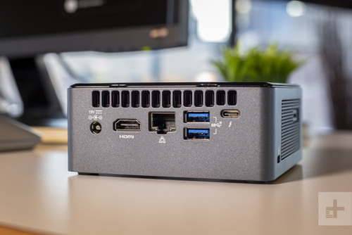 Powerful Intel NUC - Core i7 8th gen - 16GB DDR4 - 128GB SSD - MINT Condition