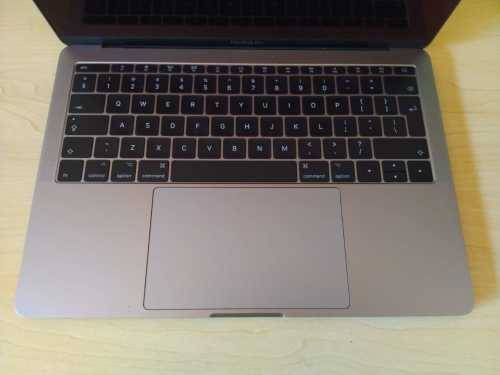 13 Macbook Pro i5 Space grey 2017 - With original Box