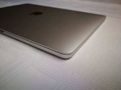 MacBook Pro 2017 - Intel Core i5 - 8GB - 128GB