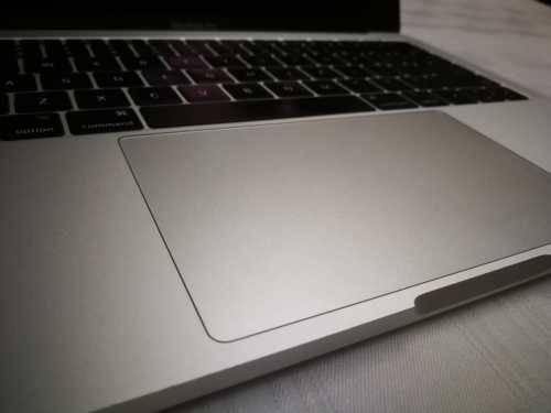 MacBook Pro 2017 - Intel Core i5 - 8GB - 128GB