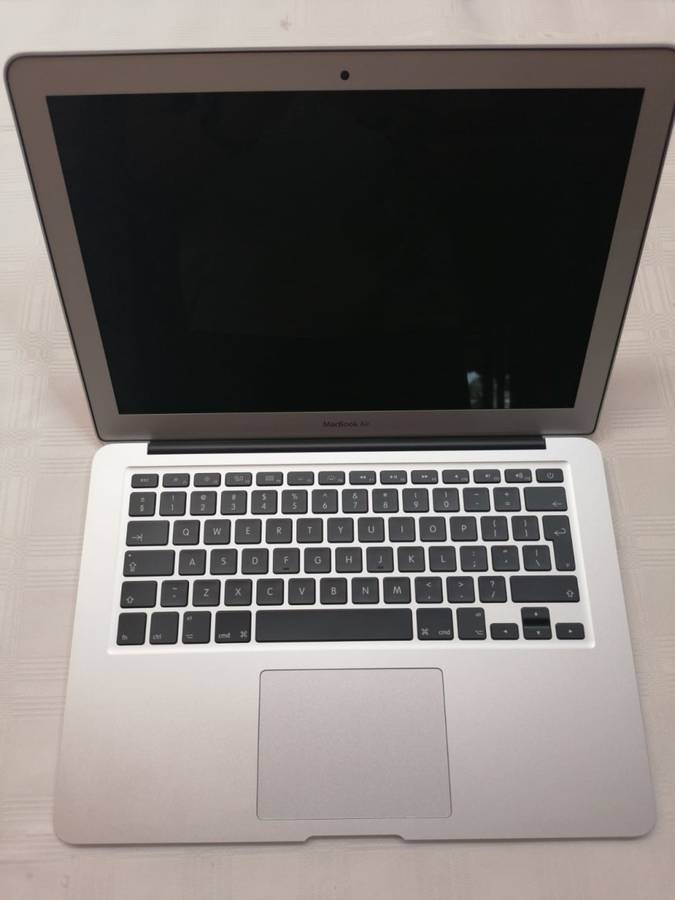 Powerful MacBook Air "Core i5" 1.8 13inch (2017 model) - MINT Condition