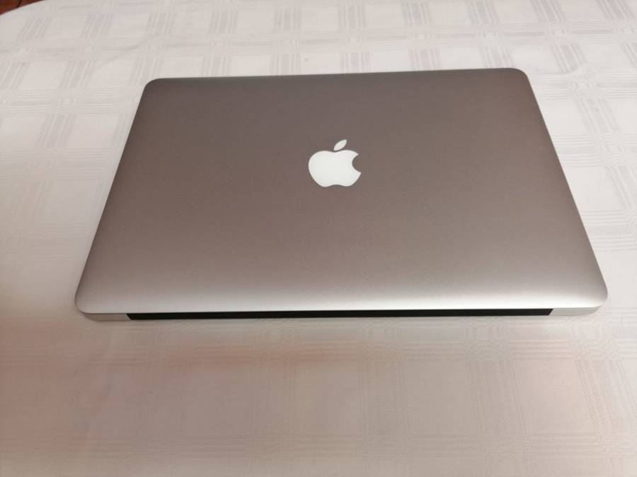 Powerful MacBook Air "Core i5" 1.8 13inch (2017 model) - MINT Condition
