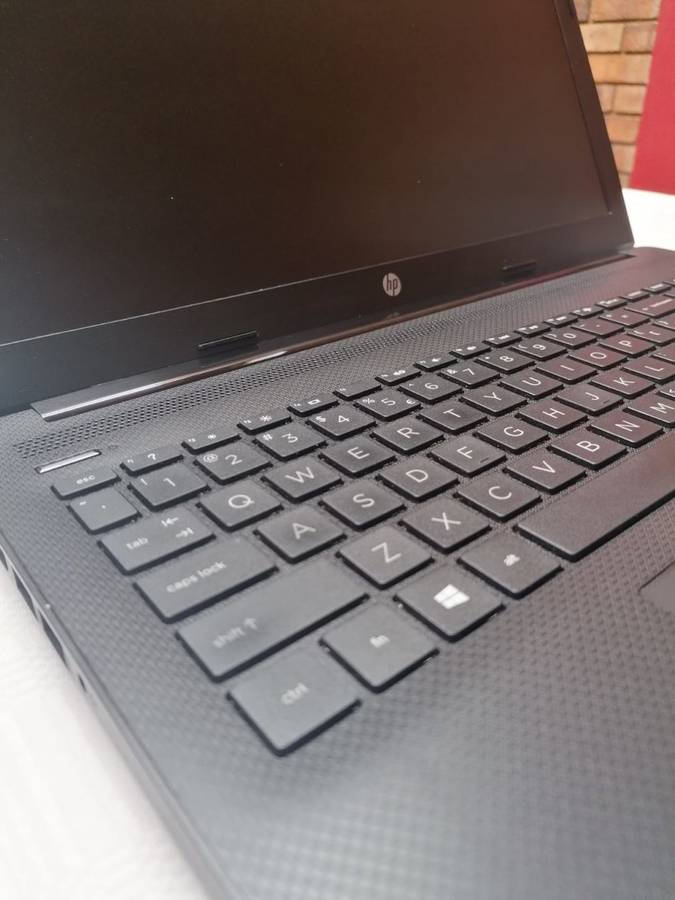 HP Powerfull Laptop - i7 10th gen - 16GB - 256GB SSD + 1TB - 15.6" 1920 x 1080