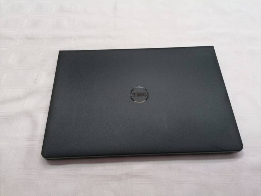 Dell Business Laptop - Intel i7 - 8GB Memory - 1TB Storage - AMD Radeon Graphics
