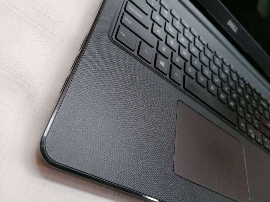 Dell Business Laptop - Intel i7 - 8GB Memory - 1TB Storage - AMD Radeon Graphics