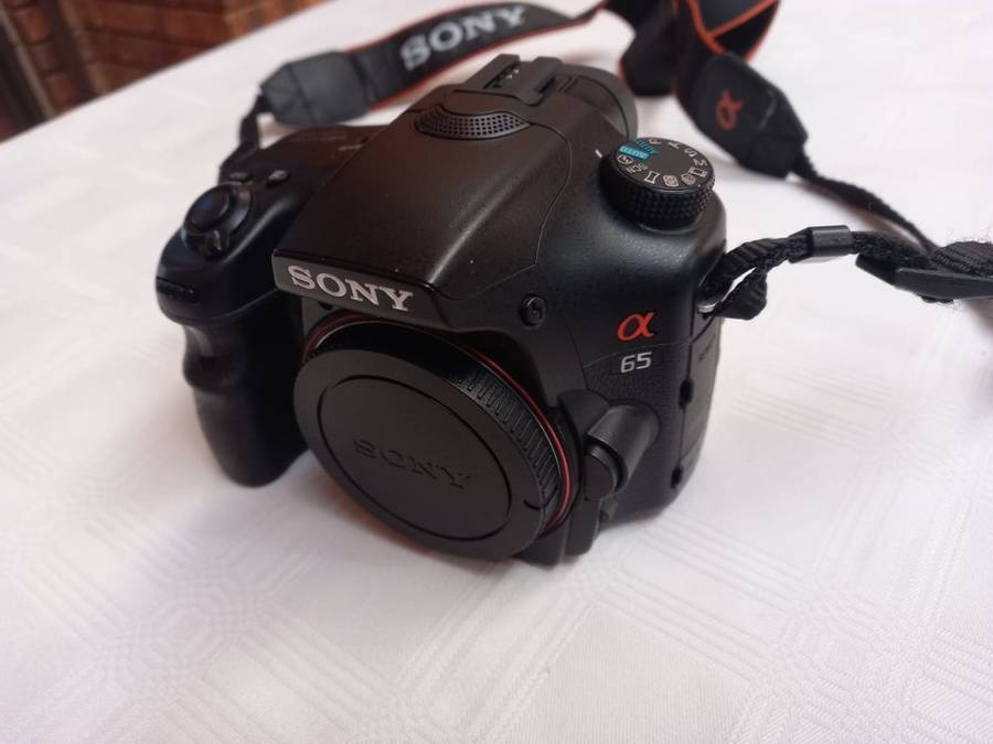 Sony Alpha 65 24mp Camera with 3 Lenses and Camera Bag - Shutter Count: 7700