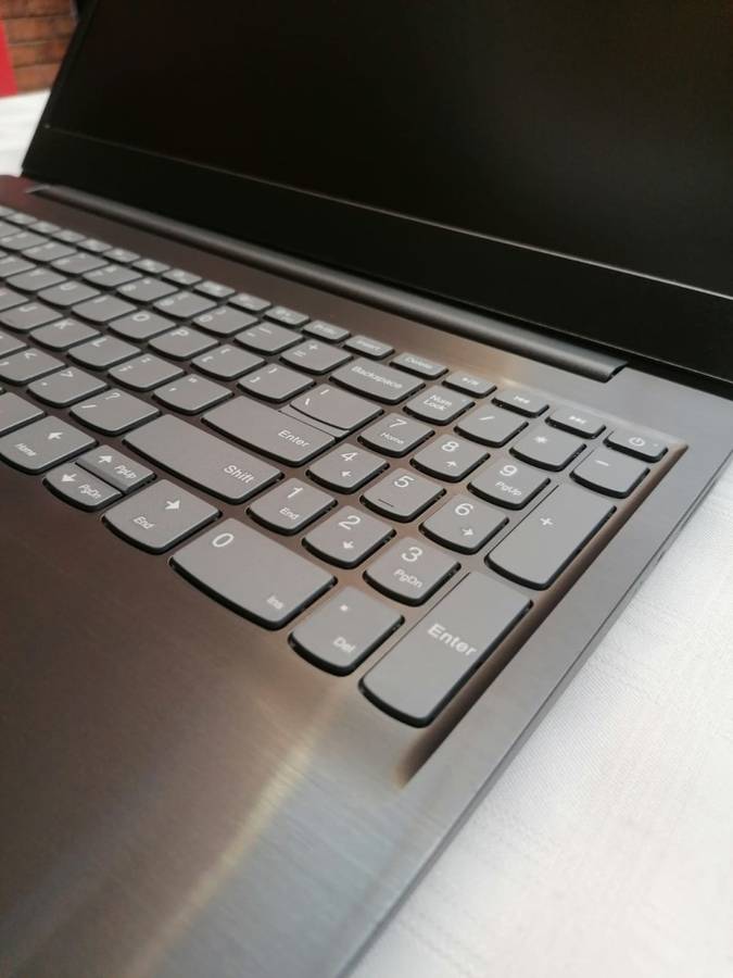 Lenovo IdeaPad S145 Intel i5 10th gen 8GB 256GB SSD + 1TB HDD - Certified  Pre-Owned